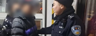 巡逻民警及时发现并救助走失老人